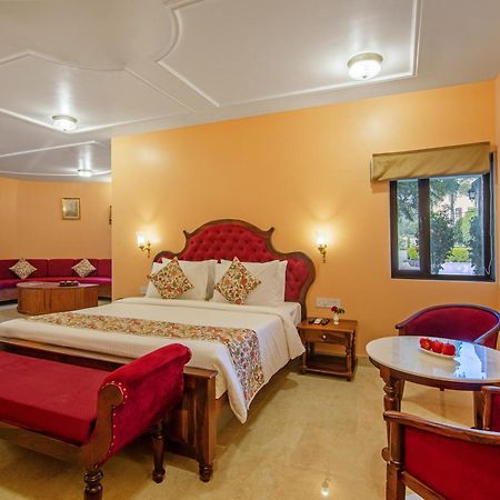 Sterling Balicha Udaipur Hotel ภายนอก รูปภาพ
