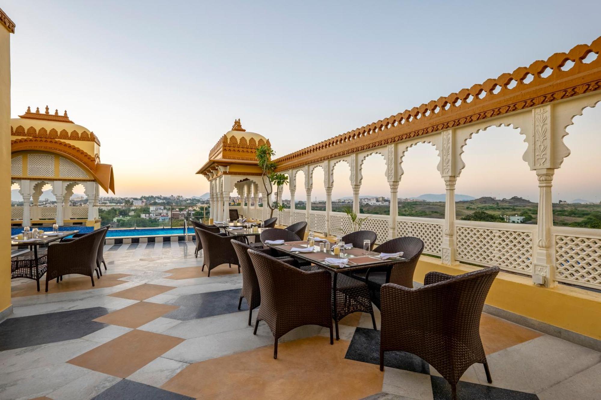 Sterling Balicha Udaipur Hotel ภายนอก รูปภาพ