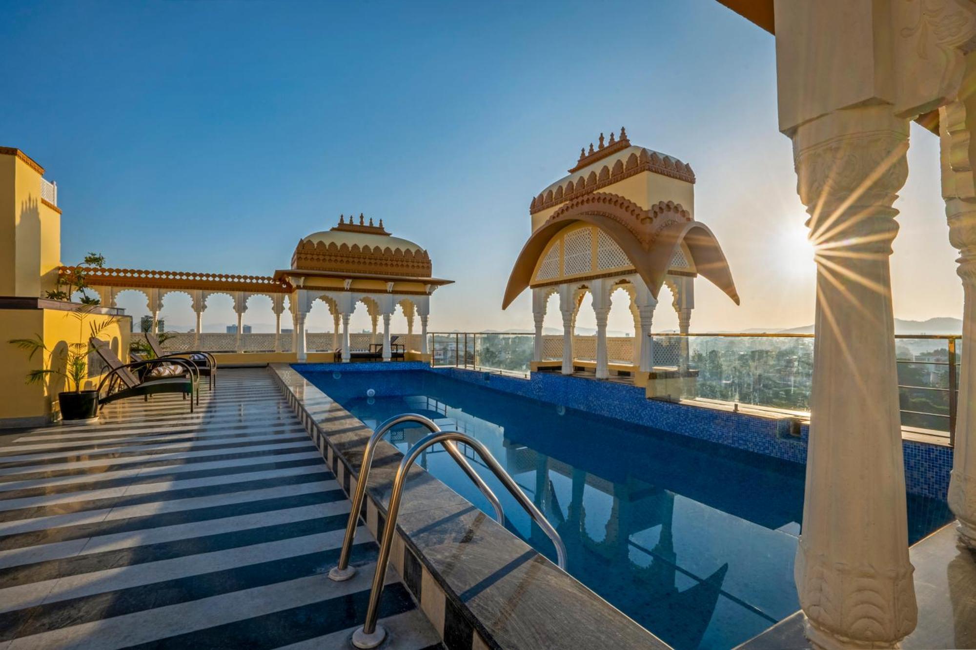 Sterling Balicha Udaipur Hotel ภายนอก รูปภาพ