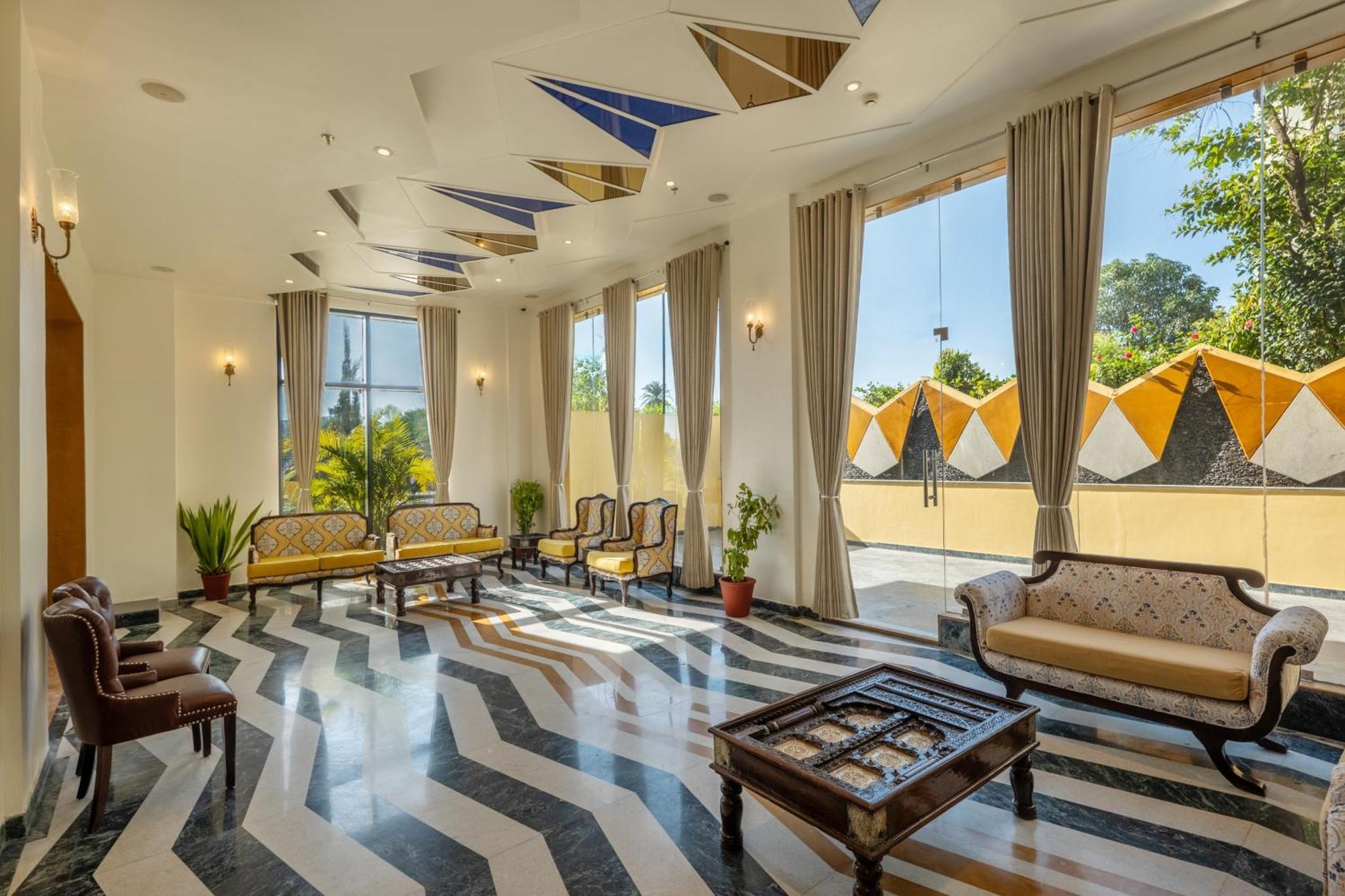 Sterling Balicha Udaipur Hotel ภายนอก รูปภาพ