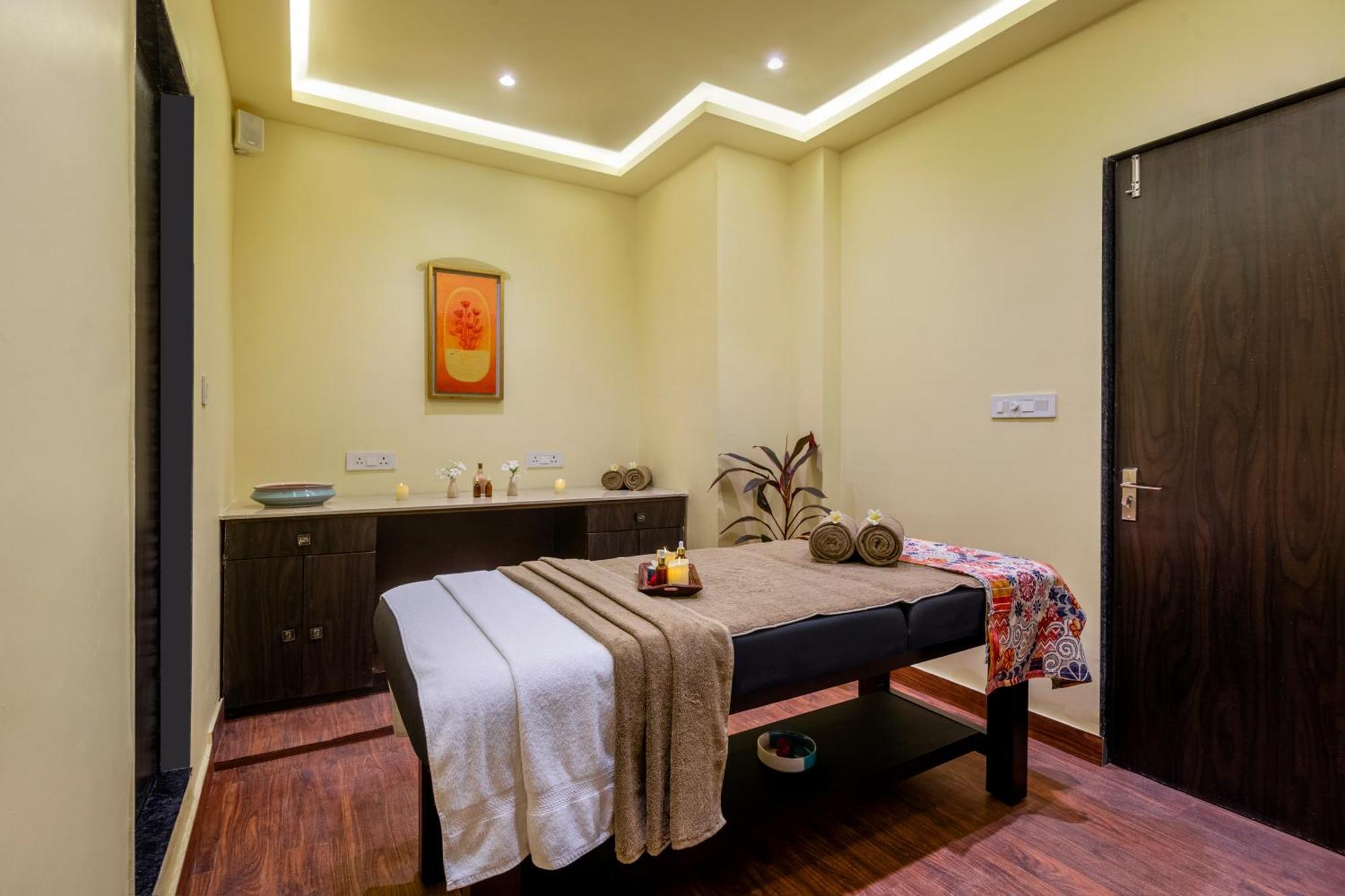Sterling Balicha Udaipur Hotel ภายนอก รูปภาพ
